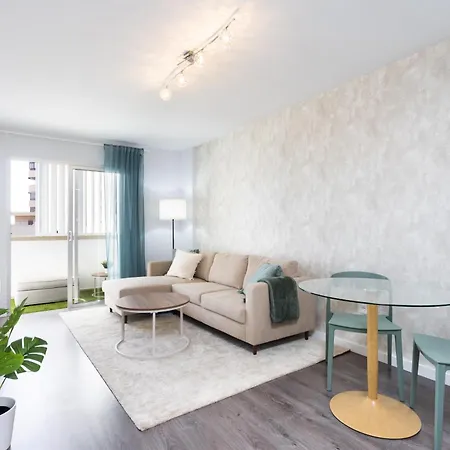 Home2book Cozy Urban Retreat With Balcony Appartement