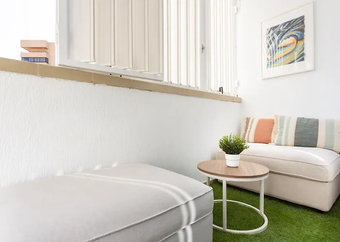 Home2book Cozy Urban Retreat With Balcony