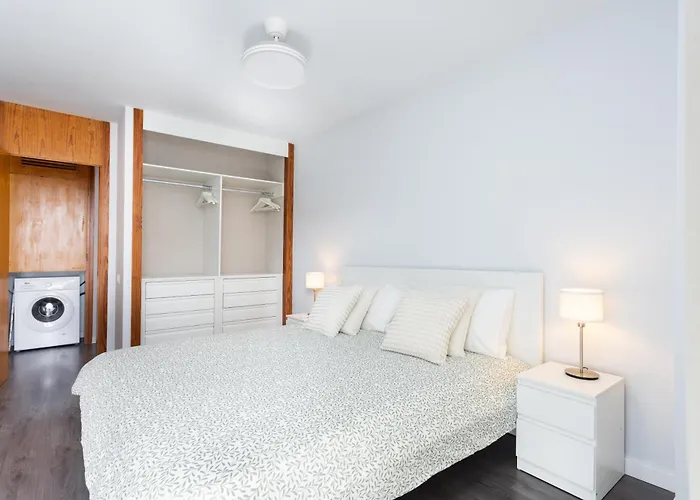 Home2book Cozy Urban Retreat With Balcony *