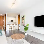 Home2book Cozy Urban Retreat With Balcony