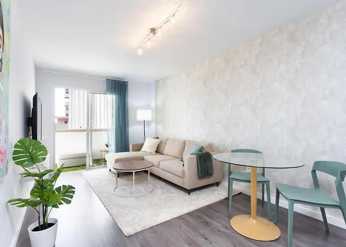 Home2book Cozy Urban Retreat With Balcony Апартаменты