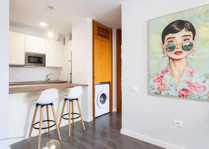 Appartement Home2book Cozy Urban Retreat With Balcony *