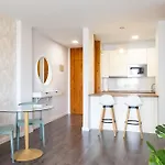 Home2book Cozy Urban Retreat With Balcony Apartman *