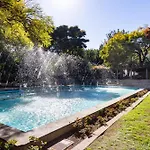 Home2book Cozy Urban Retreat With Balcony Apartman *