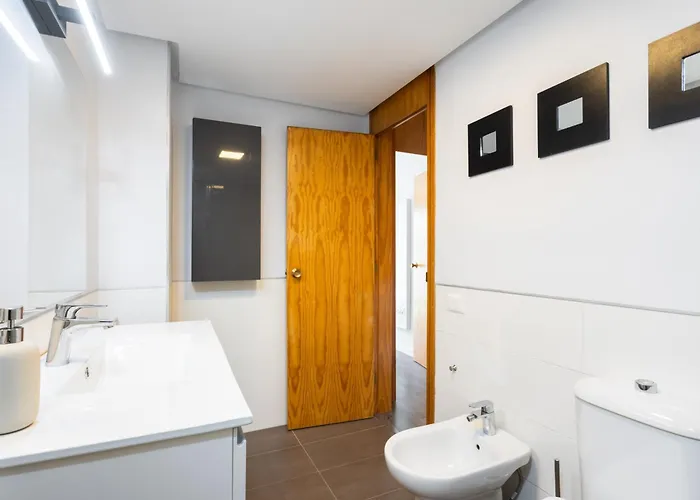 Home2book Cozy Urban Retreat With Balcony *
